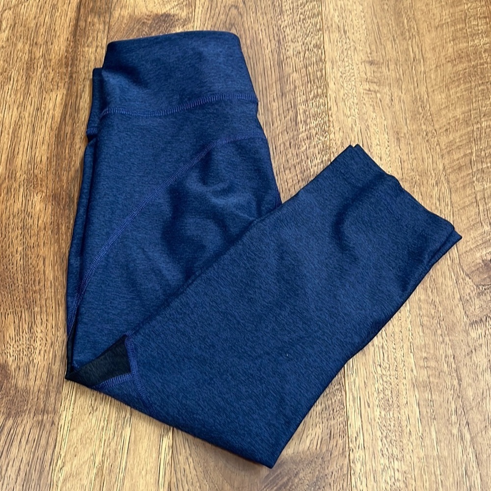 Outdoor Voices Woman’s Crop Leggings Size S